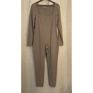Aritzia TNAction Women's Sculpting Butter Enclave Taupe Jumpsuit Large NWT